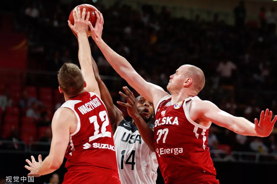 爱游戏娱乐-波兰队逆转瑞典队，马龙扛起全队