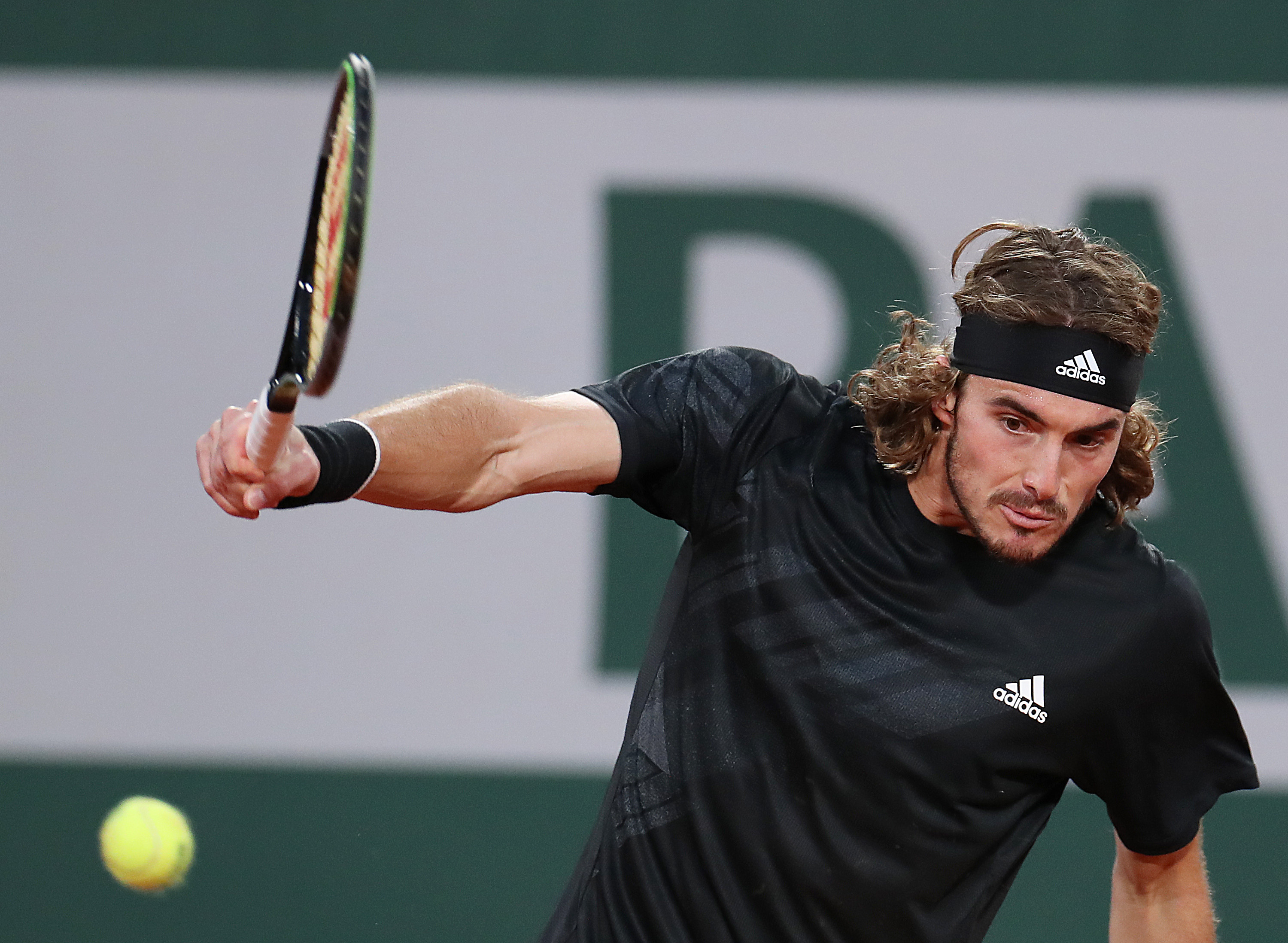 爱游戏体育-法网轻取联合杯，西西帕斯关键制胜