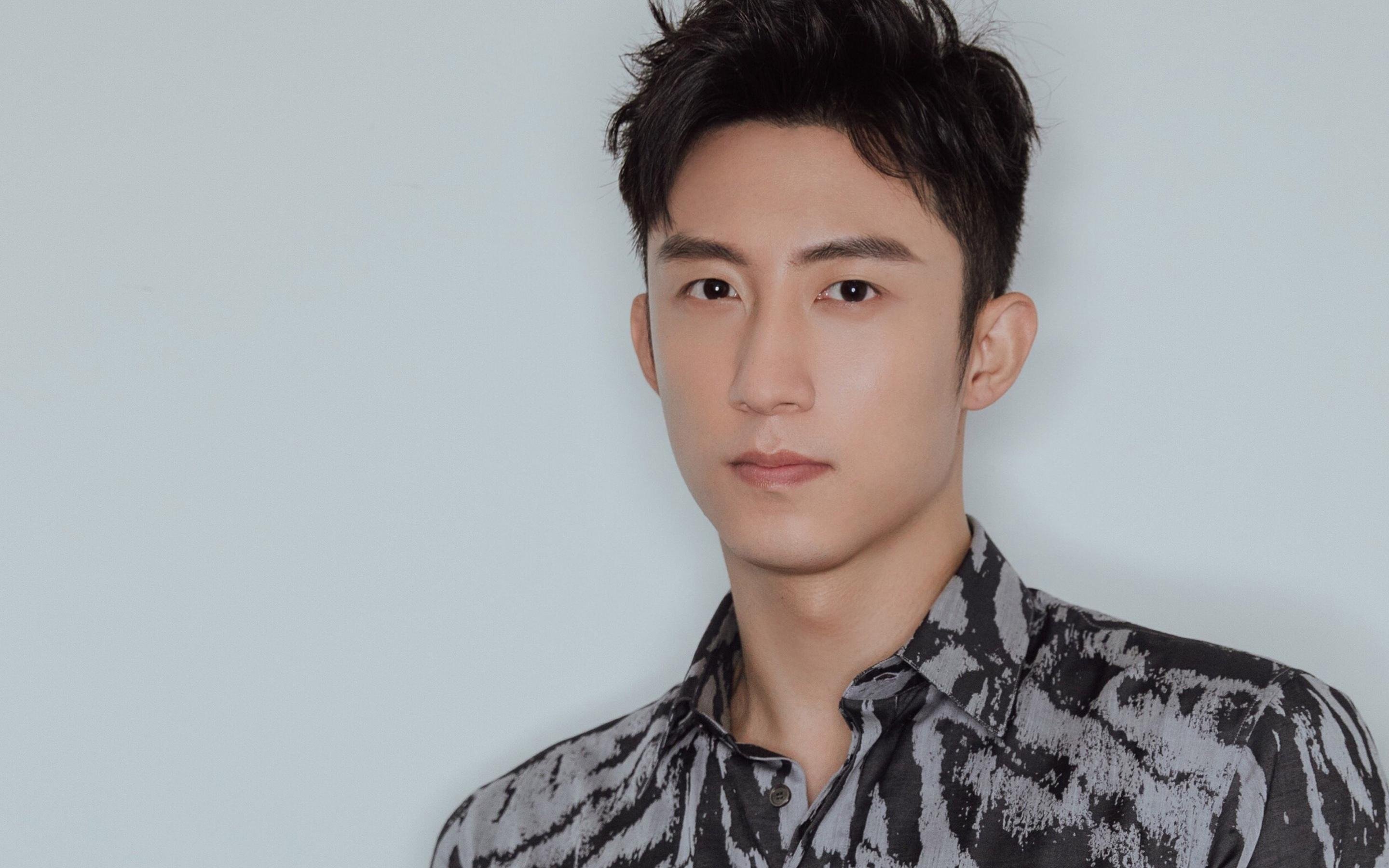 爱游戏tv-他的谢幕，如红日坠落般惊艳，43岁伊布告别战震动世界