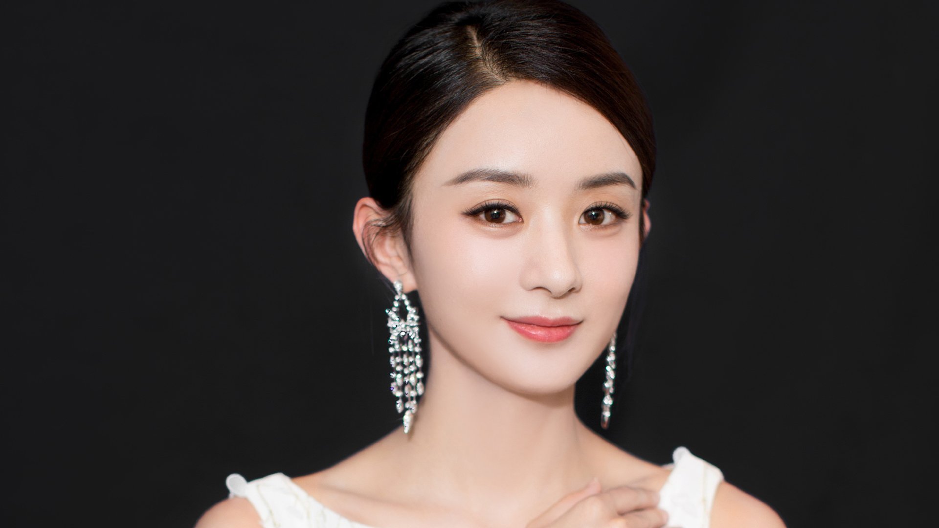 窒息防守！雷霆三节打崩凯尔特人，武切维奇单骑救主，悬念提前终结