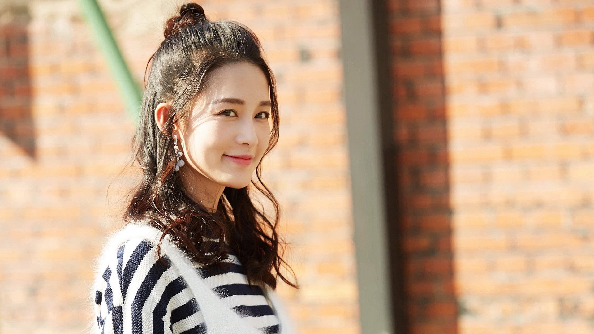 战术支点与南美风暴,富安健洋进攻端无人可挡,智利关键战突围毕尔巴鄂