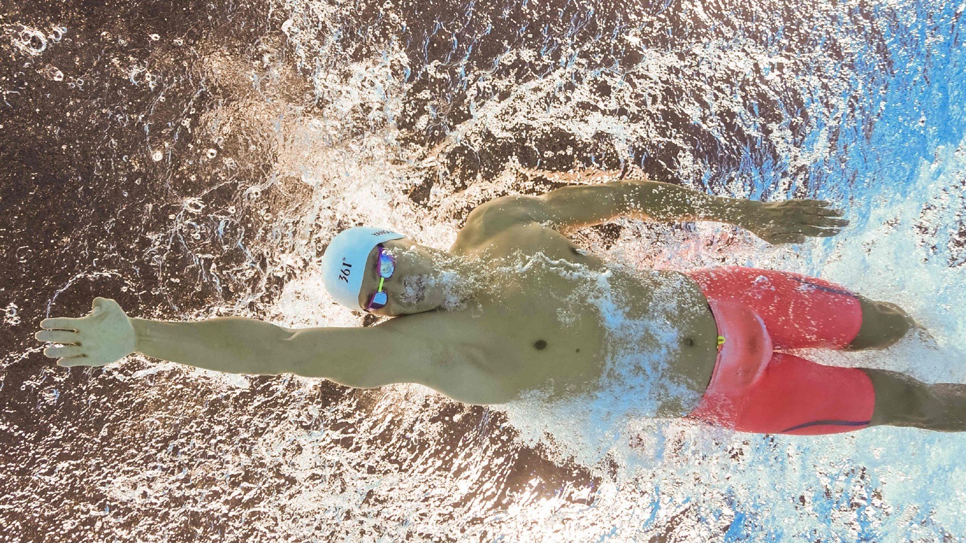 东方力量颠覆认知！深圳男篮强压凯尔特人，克莱全程高能输出成定海神针