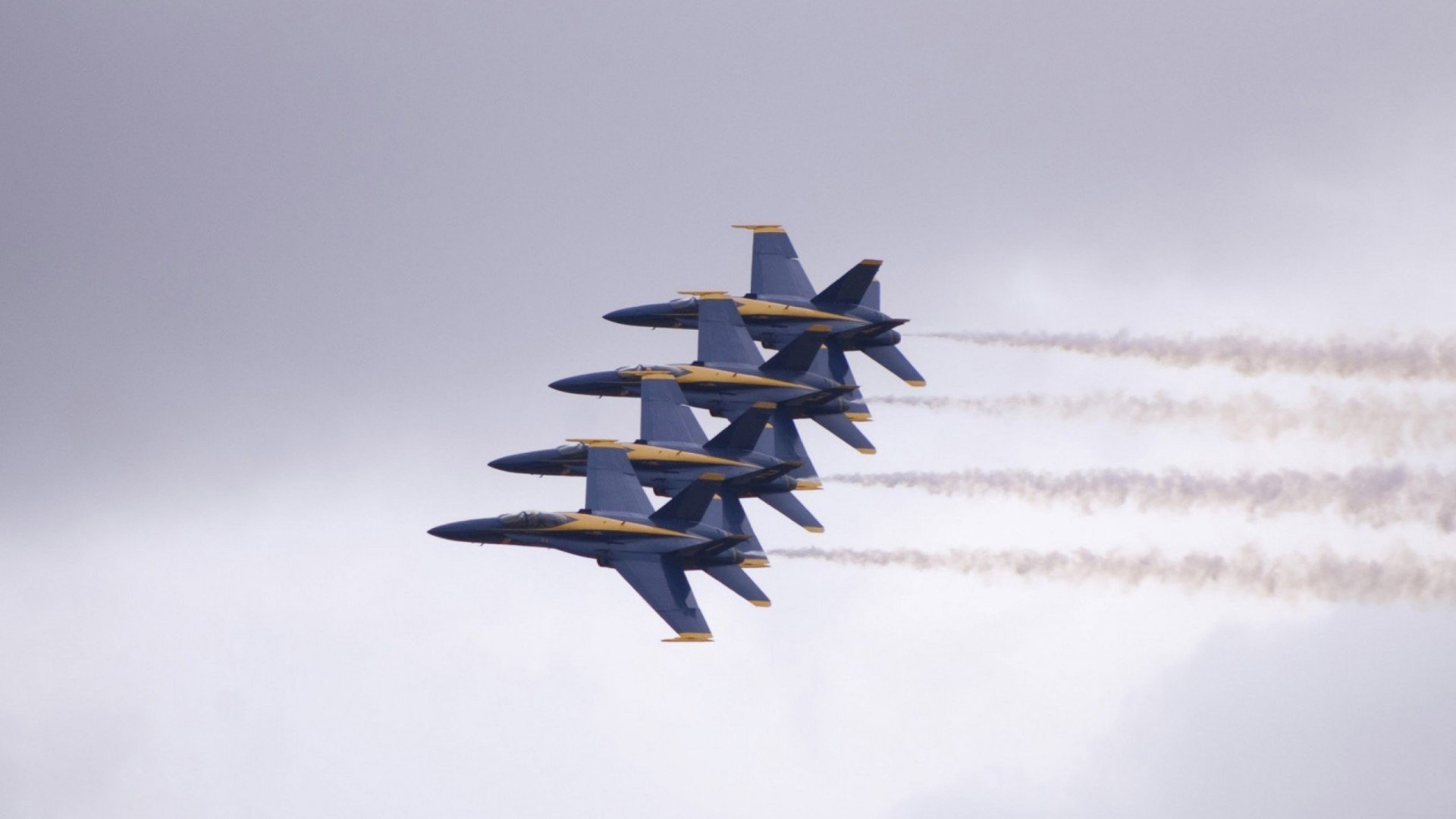 爱游戏官网-巨人陨落之夜，黄蜂如何以新生代战术铁幕斩落夺冠热门上海队