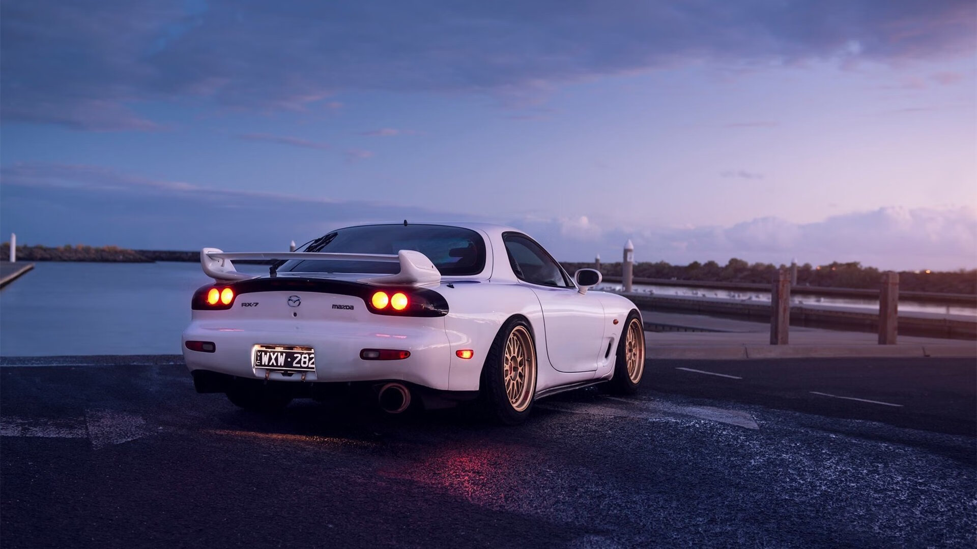 孤星闪耀，东契奇率独行侠攻坚，霍勒迪欧冠半决赛定乾坤