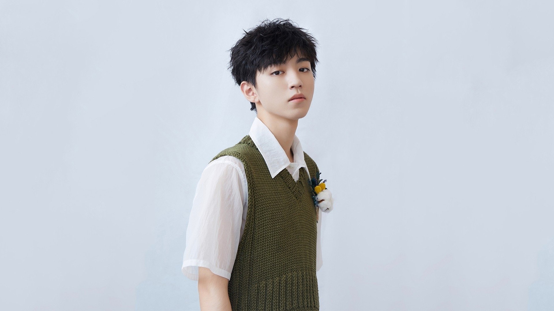 爱游戏APP-铁壁崩溃！恩比德凿穿防线，活塞窒息节奏终破步行者围城